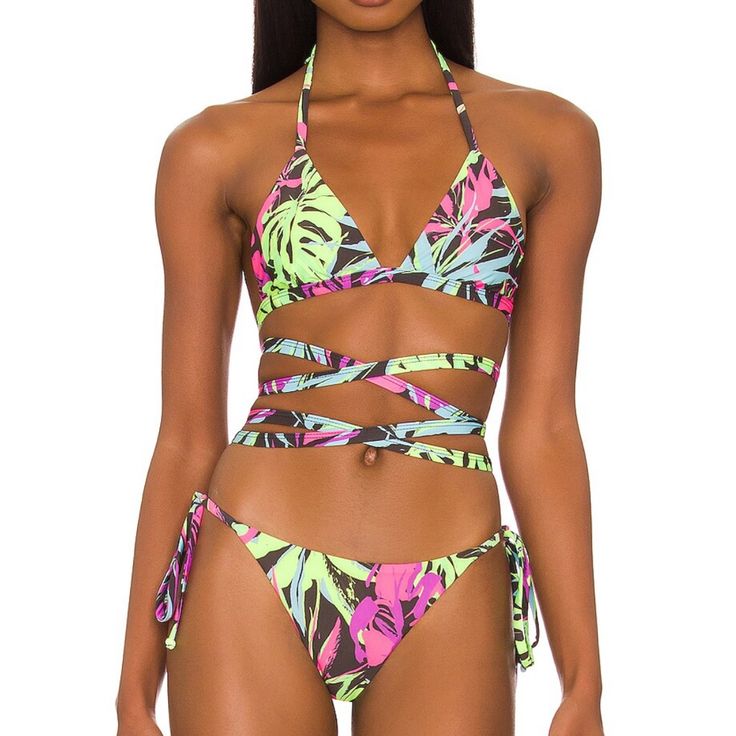 Brand New. Neon Palms. This Modern Take On The Triangle Bikini Top Features A Long String Tie To Wrap And Wind Around Your Torso For A Cutout Effect. Perfectly Lightly-Lined Wireless Adjustable Tie Halter And Back Straps Strappy Accents Beach Riot's Most Minimal Bottom, The Soleil, Is Ready For Sun. With Skimpy Coverage, Low Rise And String Tie Sides. Fabric: Nylon/Lycra Blend No Trades/Paypal. Strappy Multicolor Swimwear For Beach Party, Spring Swimwear With Palm Tree Print, Spring Swimwear With Palm Tree Print For Swimming, Strappy Tankini For Beach Party, Spring Palm Tree Print Swimwear For Swimming, Spring Palm Tree Print Swimwear, Multicolor Strappy Beachwear Swimwear, Strappy Beachwear Swimwear For Beach Season, Multicolor Strappy Swimwear For Beach