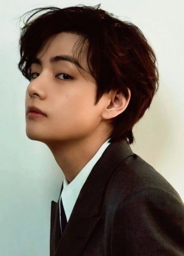 Taehyung Hd Wallpaper, Taehyung Hd, V Bts Wallpaper, Wallpaper Bts, Taehyung Photoshoot, Vogue Korea, Kim Taehyung Wallpaper, Bts Group, Bts Lockscreen