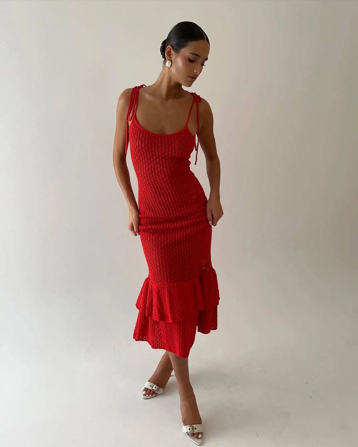 Crochet Maxi Dress with Ruffle Trim : Decoration: Flounced edge Dresses Length: Mid-Calf Sleeve Length(cm): sleeveless Craft of Weaving: knit Gender: WOMEN Red Knit Summer Dress, Fitted Knit Dress With Ruffles, Knitted Long Dress, Backless Long Dress, European Dress, Long Knitted Dress, Sleeveless Skirt, Color Skirt, Calf Length Dress