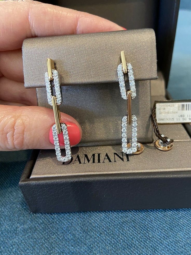 "New 12 400. Damiani 18k White And Rose Gold Diamond Earrings. Condition is \"New with tags\". Damiani 18k white and rose gold earrings. size 7x40mm. diamond(1.26tcw). 18k weight:10.1g.   Very beautiful" Luxury White Cubic Zirconia Linear Earrings, Designer White Gold Diamond Earrings For Formal Events, Designer White Gold Diamond Earrings For Formal Occasions, Luxury Rose Gold Diamond Earrings With Brilliant Cut, Luxury Gold Diamond Earrings Aaa Quality, Luxury Gold Linear Earrings With Brilliant Cut, Luxury White Diamond Linear Earrings, Luxury Linear Earrings With Diamond Accents For Formal Occasions, Luxury White Gold Linear Earrings For Wedding