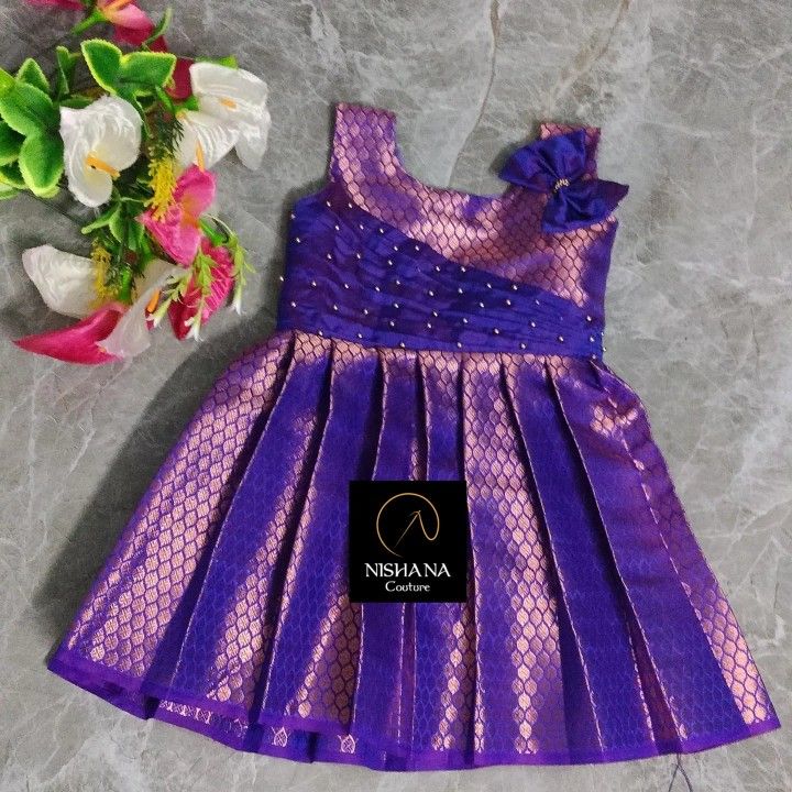 Frock Traditional, Design Frock, Traditional Baby Dresses, Kids Frock, Cotton Frocks For Kids, Frocks For Kids, Kids Party Wear Dresses, Kids Dress Collection