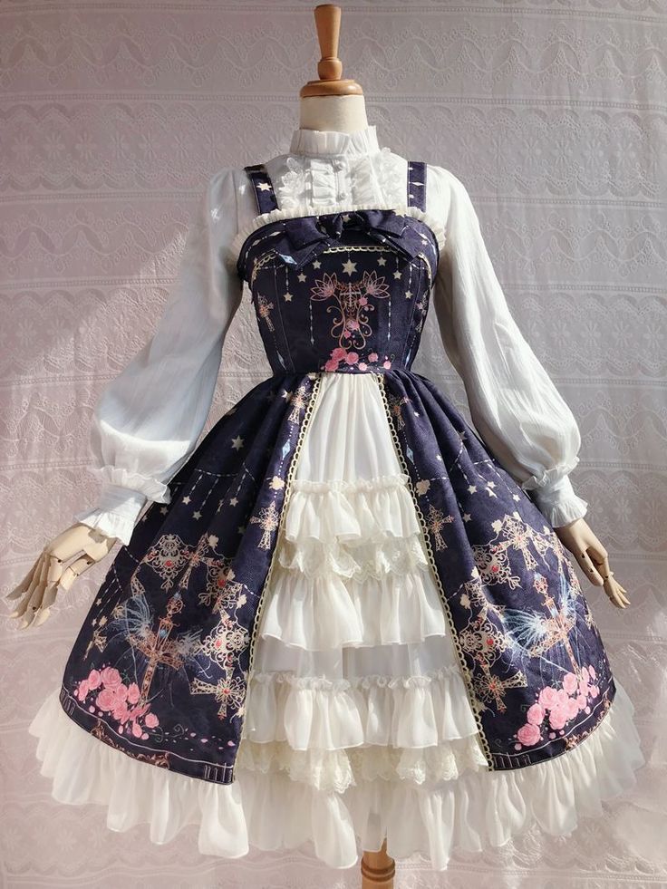 New Fashion Dress, Art Dresses, Cardigan Dress, Dress Art, Chiffon Fashion, Dresses Style, Martial Art, Sling Dress, Sweet Lolita