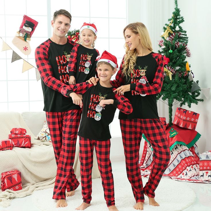 Christmas pajamas with funny print and black red combination design, full of Xmas atmosphere. Christmas home wear never expires.You and your family can wear matching pajamas on Christmas Eve, Christmas morning, or Christmas party. Great gift for your family and friends, to strengthen the parent-child relationship between family members. Specifications: Xmas pajamas come in different sizes to choose from for the whole family The material is comfortable, skin-friendly, and breathable, Warm and del Matching Christmas Jammies, Thanksgiving Pajamas, Family Matching Pjs, Christmas Pjs Family, Xmas Pajamas, Family Pjs, Matching Family Christmas Pajamas, Christmas Pj, Christmas Jammies