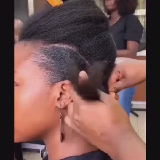 This contains an image of: natural hair style for black women hair turorial 2022 favhair style