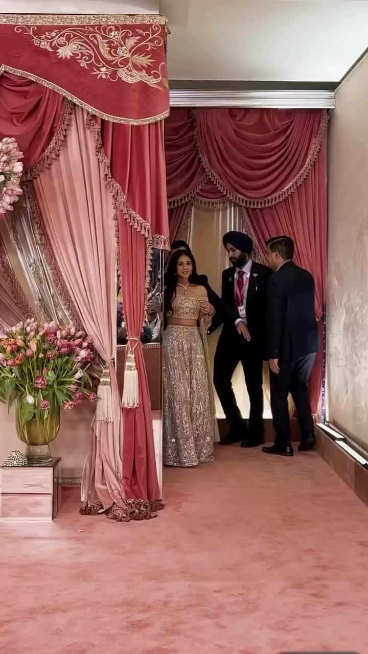 The Bride Radhika Merchant and Groom Anant Ambani makes their first appearance in @abujanisandeepkhosla at their Sangeet Ceremony... ♥️ Anant Ambani's suit is enhanced with real Gold accents and Radhika Merchant's Lehenga with Swarovski crystals... ⭐️ Follow 👉 @TheFabApp for more updates.. ✔️ . . . . . #ambani #ambaniwedding #mukeshambani #ishaambani #nitaambani #anantambani #radhikamerchant #sangeetnight #akashambani #shlokamehta #luxurylifestyle #jio #bollywood #bollywoodstyle #bollywoods...