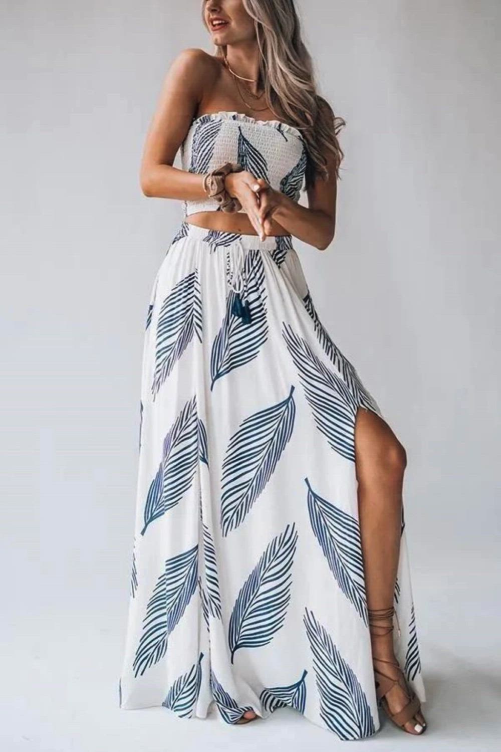 Step into laid-back luxury with our Casual and Fashionable Resort Style Long Dress. Effortlessly chic, this dress combines comfort and style for a perfect resort look. The flowing silhouette and breathable fabric make it ideal for leisurely strolls or seaside lounging. Elevate your vacation wardrobe with this versatile piece that effortlessly transitions from day to night.