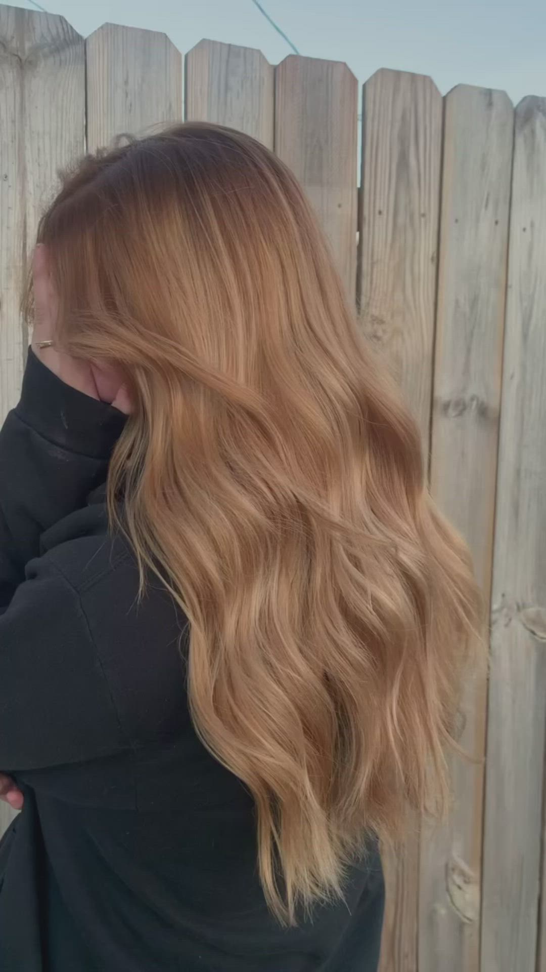 This contains an image of: The perfect golden blonde balayage✨🤍🤩