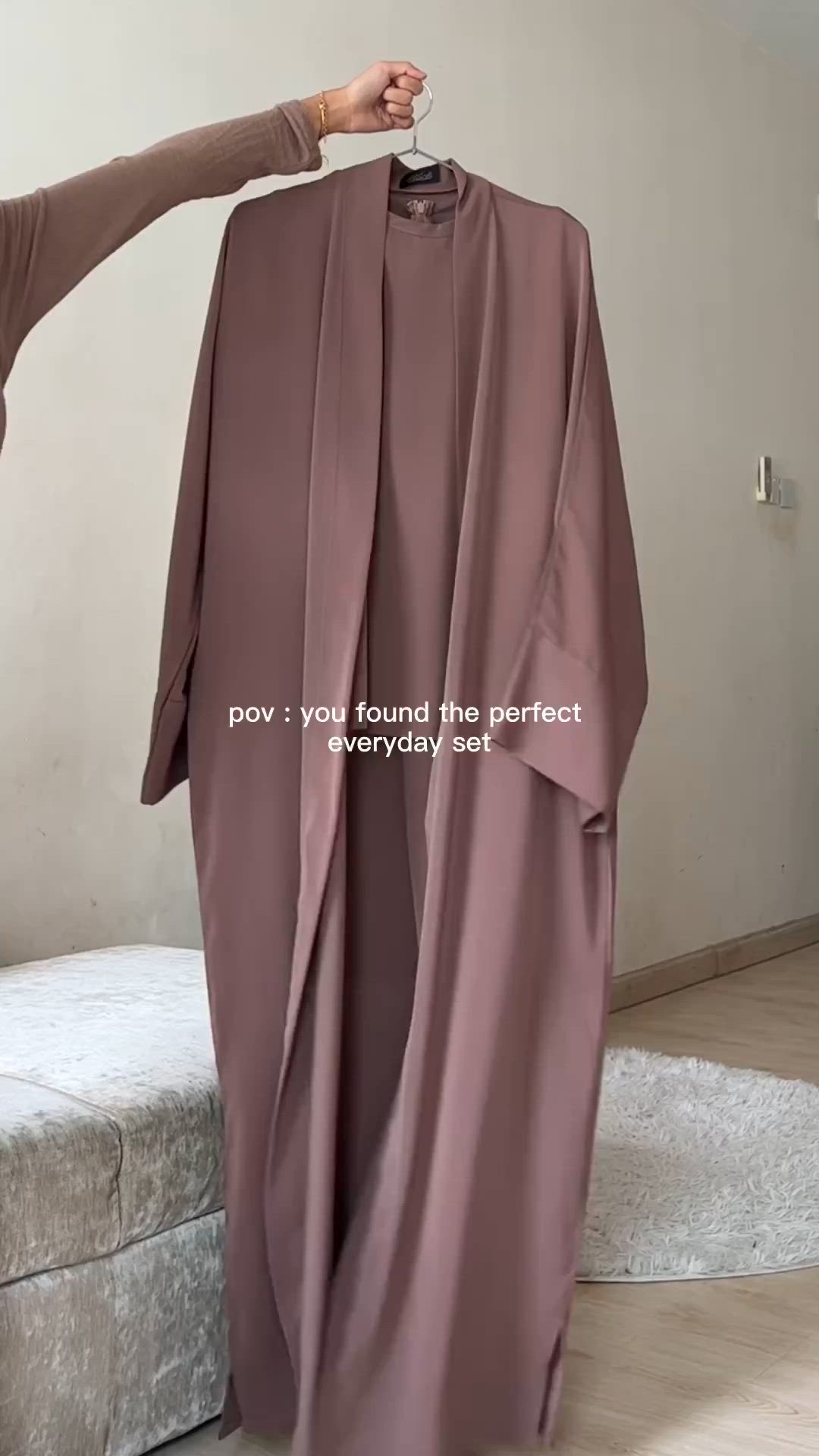 This contains an image of: Beautiful Abaya 💗