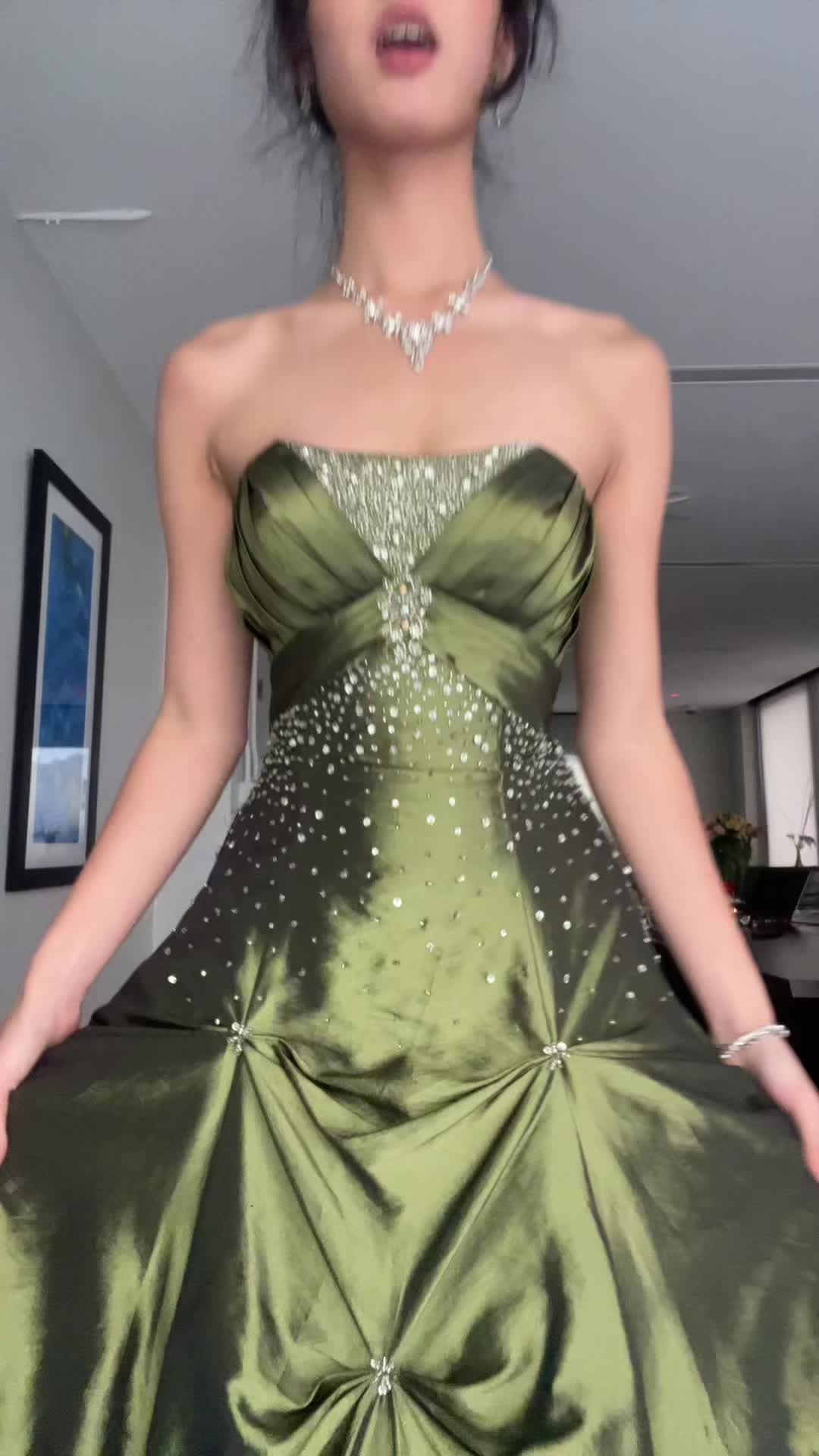 i thrifted the dress, but it’s a maggie sottero olive green dress :)