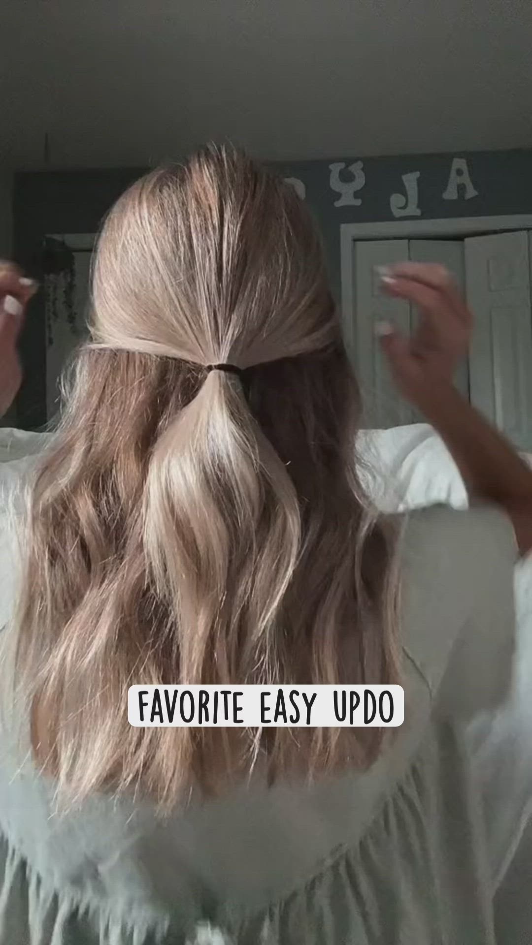 This contains an image of: favorite easy updo