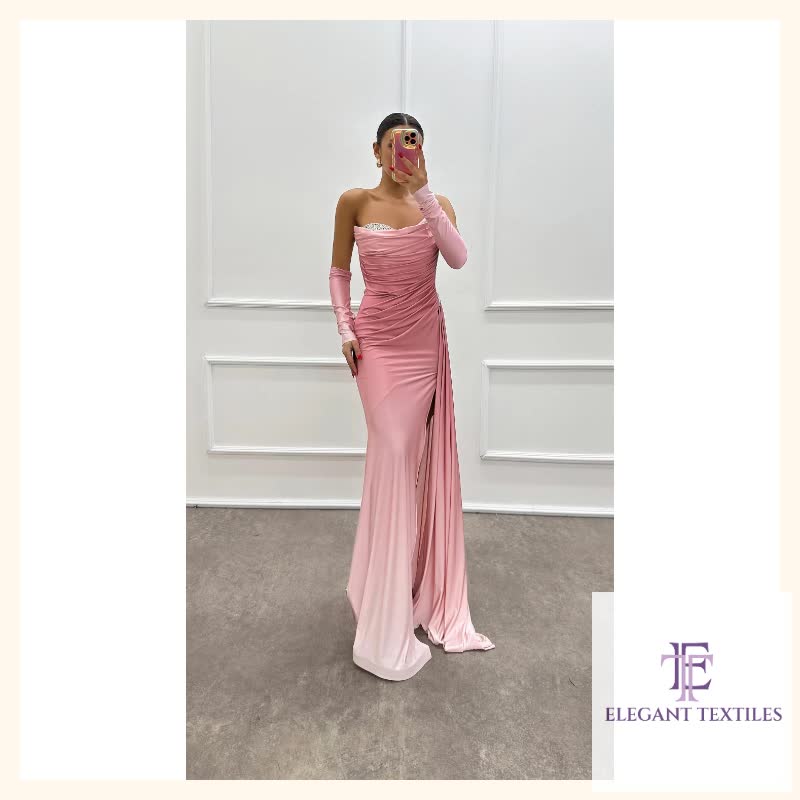 Exclusive deal alert! Strapless stone detailed evening dress,30055, available for a limited time at the incredible price of £392.60
#ElegantEveningWear #CocktailDresses #ChicEveningAttire #FormalDresses #FashionableGowns #EveningAttire #PartyDresses #OccasionGowns #EveningGowns #CocktailAttire