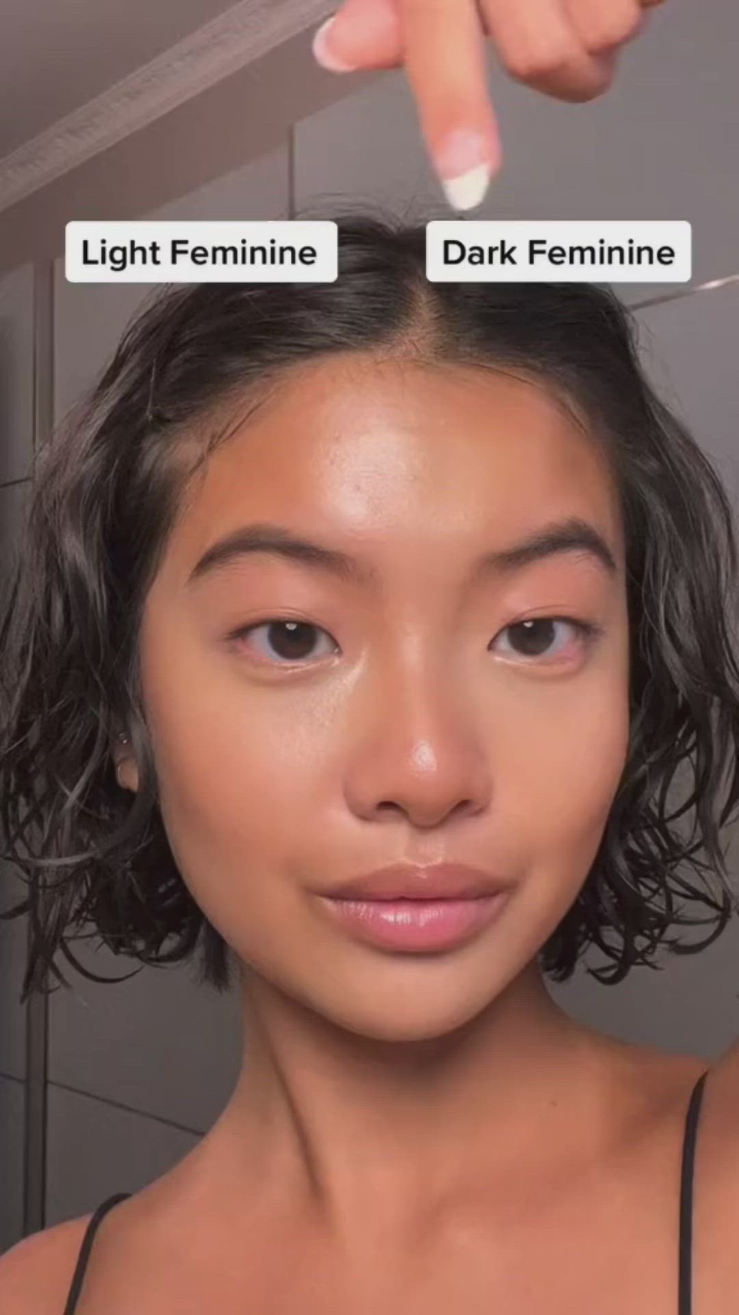 This contains an image of: Light Feminine Easy Makeup Look