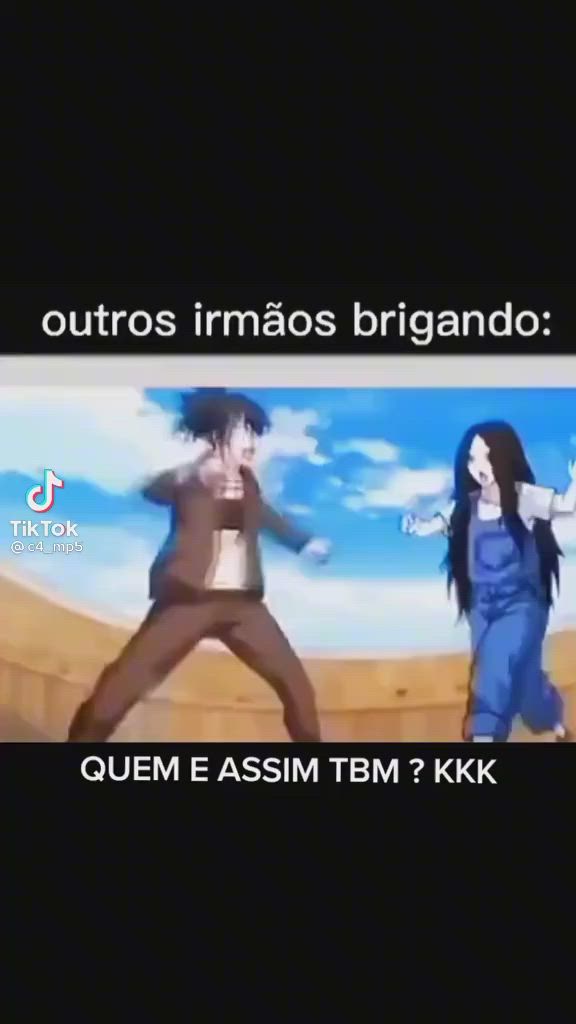 This may contain: two people are dancing in front of a tv screen with the caption outros imas brigando