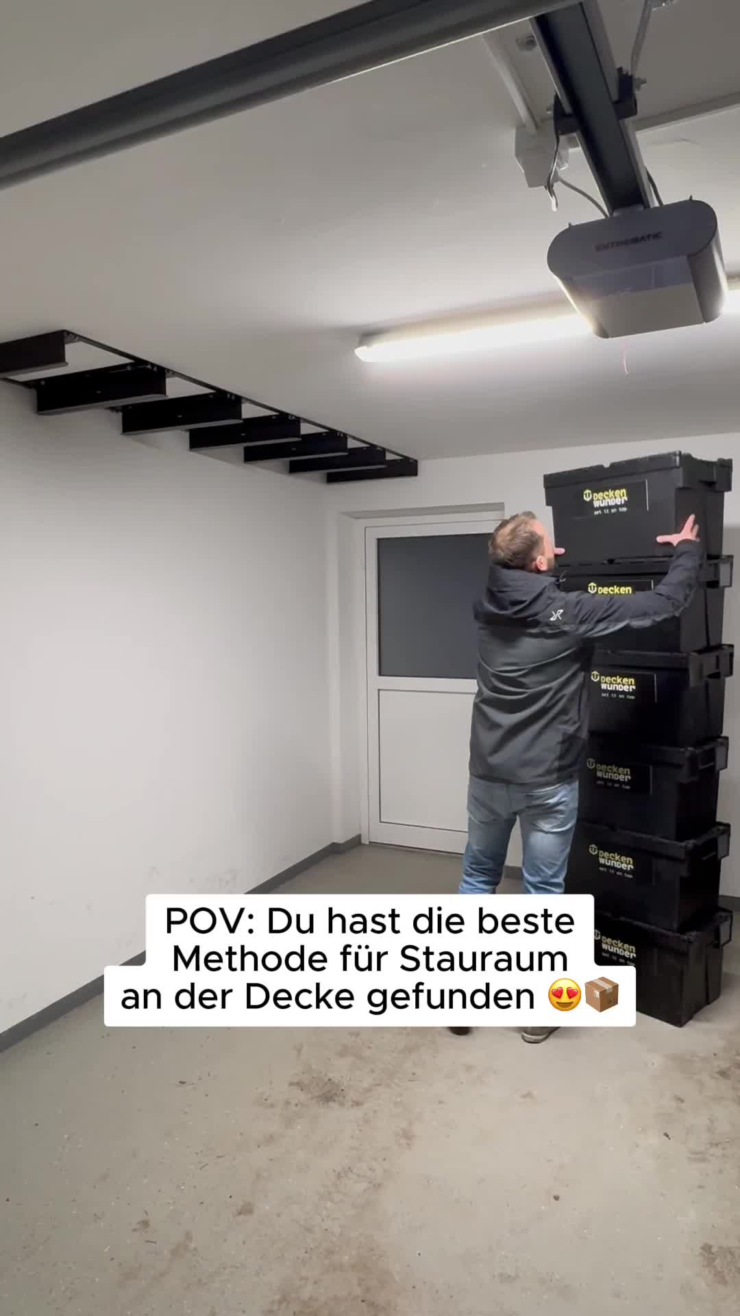 This may contain: a man standing on top of a stack of boxes in an empty room with the caption pov du has die beste method