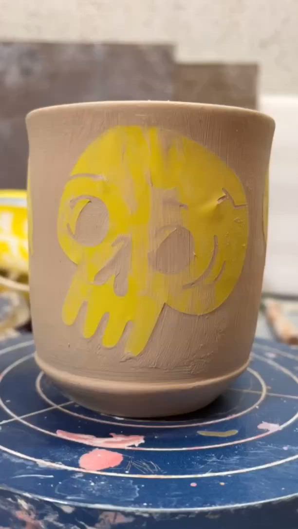 How to use underglaze ❤️  •••  Follow @weirdo.moments for more!