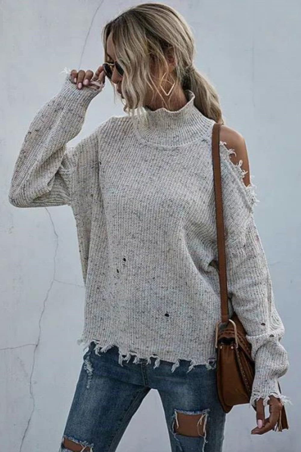 Discover style and comfort with our Women's Long Sleeve Loose Off-Shoulder Knitted Sweater. This chic and cozy sweater effortlessly combines elegance with a relaxed fit. With its off-shoulder design and long sleeves, it's the perfect choice for a fashionable and comfortable look. Elevate your wardrobe with this versatile addition, suitable for various occasions and seasons.