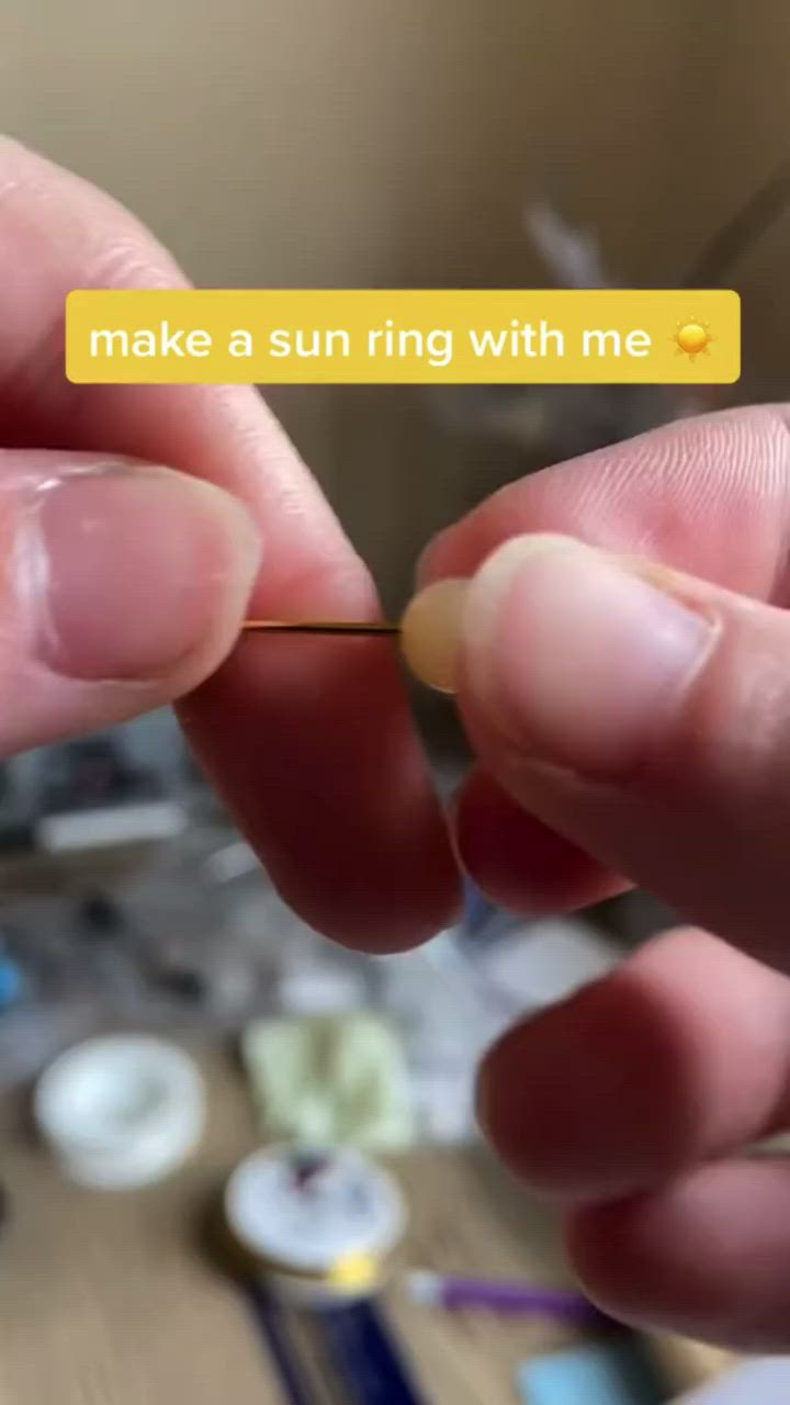 🔥 Join me as we make a gorgeous Sun Ring together! 🌻👯‍♀️ Super easy and fun DIY project to add some sunshine to your jewelry collection! ✨Don't forget to visit our ETSY Stores. Clink the link ! Via : @elementalmystique