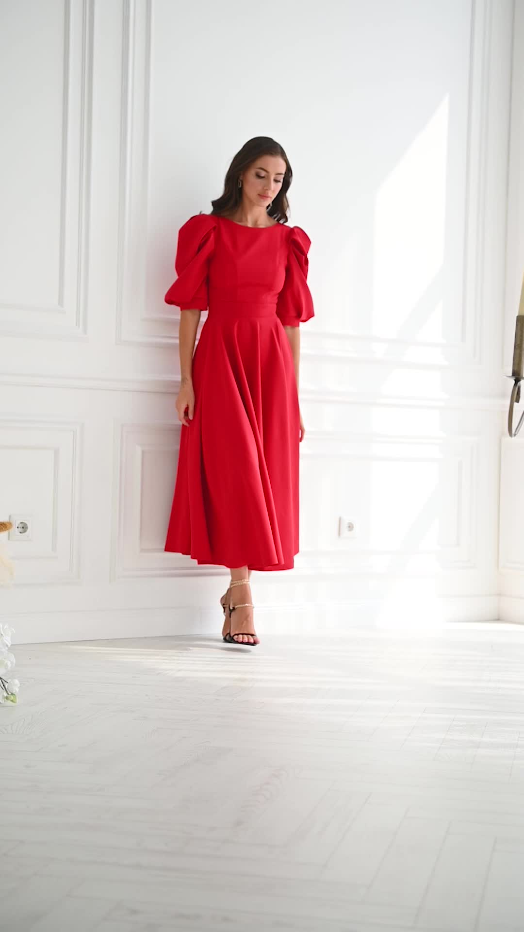 Fabric: Crepe Viscose 50%, Polyester 40%, Elastane 10% Round neckline Puff sleeves Short sleeves Backless dress Midi length Colors: Black, White, Red, Sky-Blue