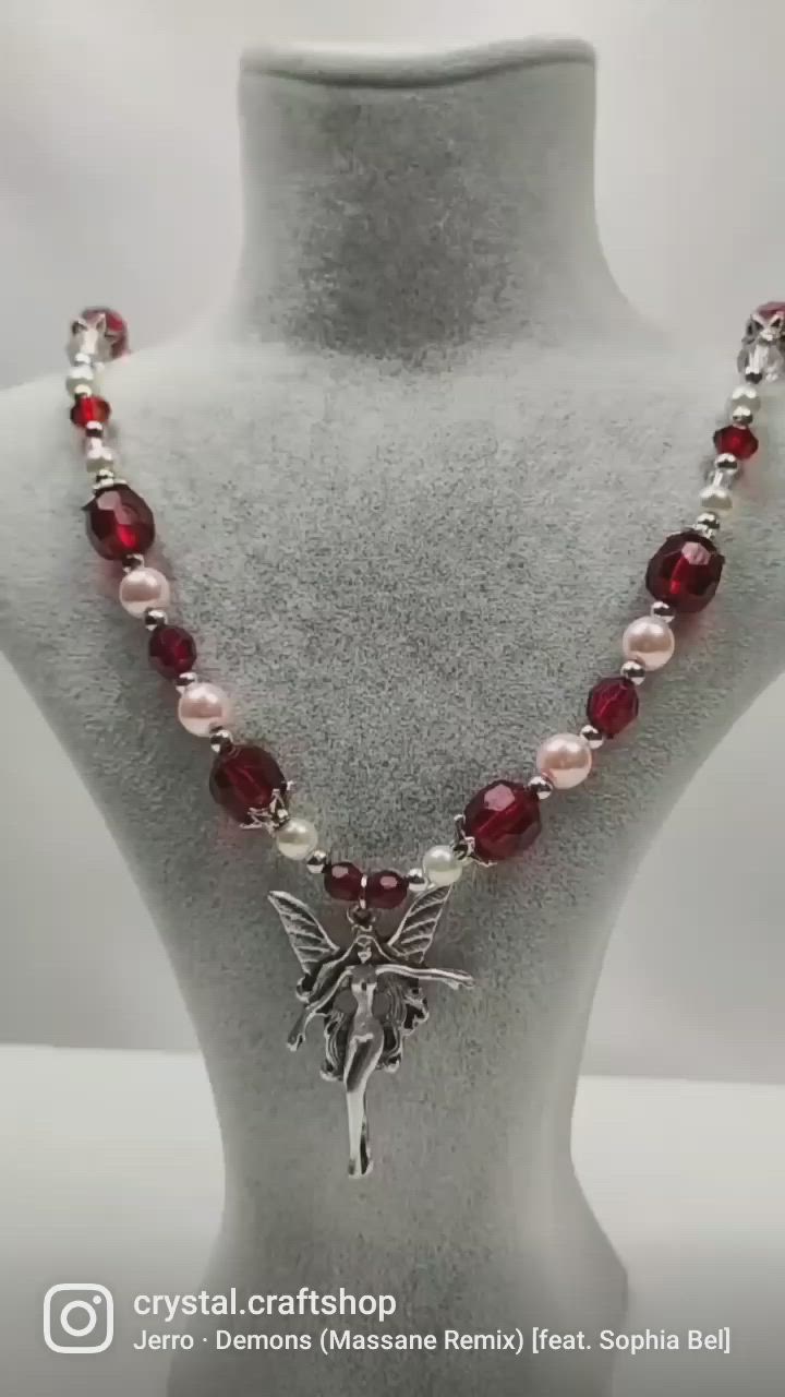 Angel Fairycore Necklace 🧚🏻 ▪ Made with glass pearls, acrylic and metal beads 🌸 ▪ It is handmade 💗 ▪ 48 cm 💗 ▪ Avoid contact with perfume or other chemicals 💗