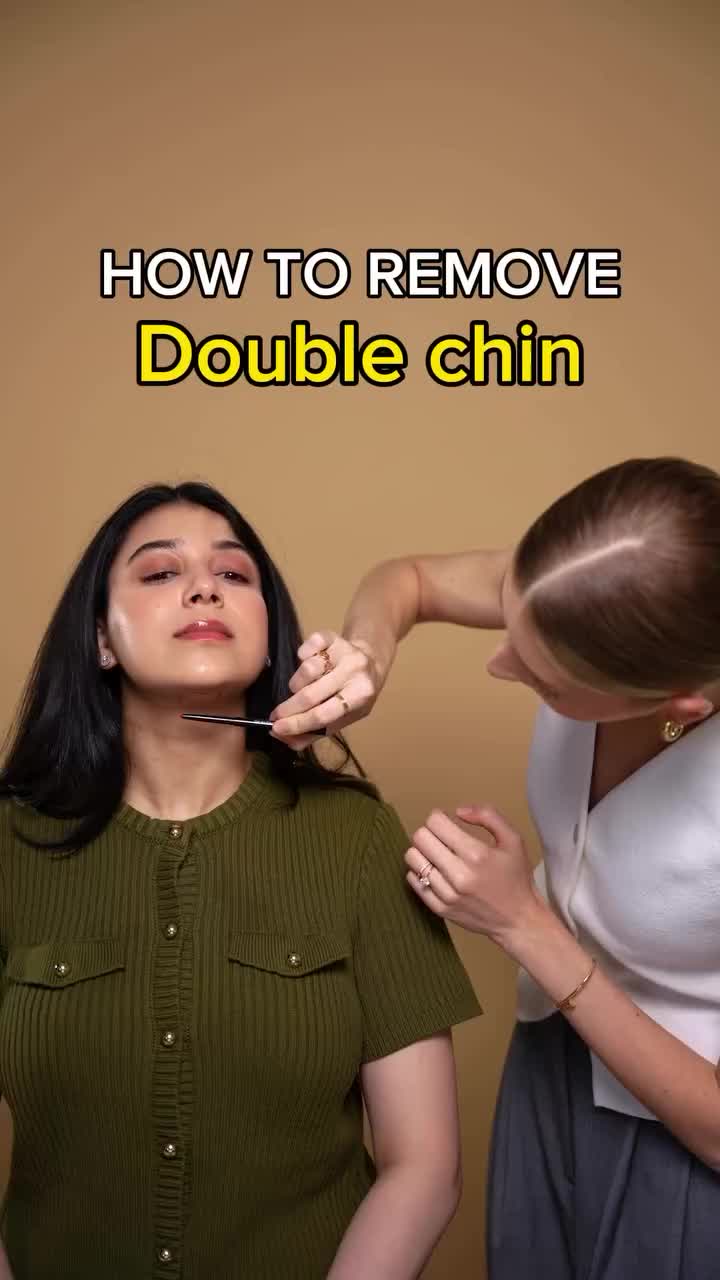 “Sculpt your jawline fast!” ✨ Try this double chin removal hack with simple tricks to slim and define your jawline quickly. Perfect for daily practice, these easy techniques deliver visible results. Follow for more beauty tips and face-sculpting hacks! #skincare #facial #facemask #faceshape #facebeatmakeup #facecountouring #skincareroutine Cc-@valeriiaveksler