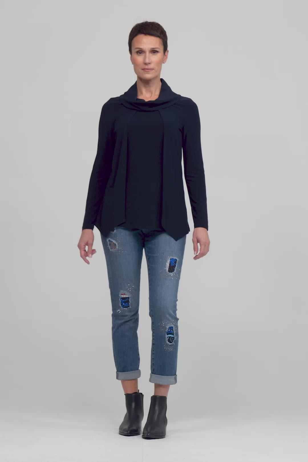 Joseph Ribkoff Style 213047 Color: Midnight Blue Composition: 96% Polyester, 4% Spandex Description: No pockets; No zipper; Not lined; Relaxed; Long Sleeve; Solid