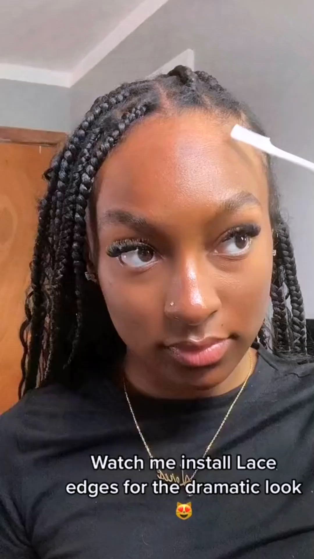 Lol this is for my big forehead girls who love Dramatic edges !! Buy it now from the link in the video🥰🥰 #babyhair #edges #hdlace #fakedges #instantedges #lacefront #hairstyle #hairhacks #ponytail #braidstyle #viral #fyb #foryou #hairline #trending #hairinfluencer