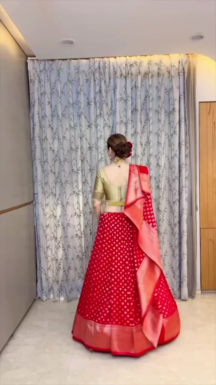 Draping a saree for weddings is an Art ,Which enhances the beauty of your traditional attire 💕  This wedding season elevate your wedding look with this unique saree drape on a cancan , that adds a modern twist to your traditional attire 😍  And complete the look with matching accessories for a stunning wedding ensemble   #sareedrape #weddingsaree #weddingsareedraping #sareedraping #sareestyle #sareeindia #sareecollection #sareetipsandtricks #sareehacks #sareereels #sareedrapingtutorial #sareedrapingstyle #reelsviral #viralreeels