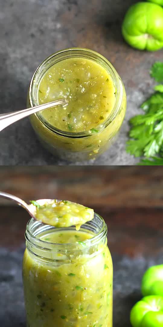 This may contain: two images showing the process of how to make guacamole in a mason jar