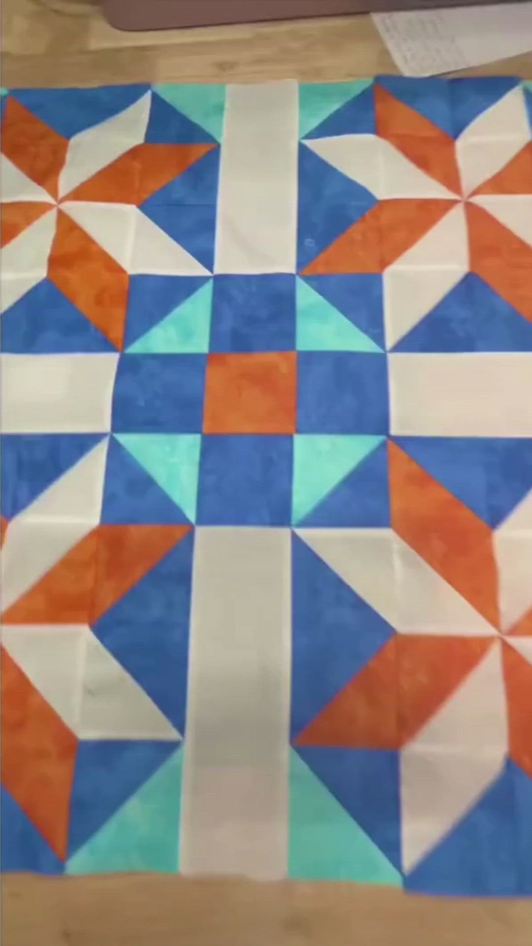 This contains: quilt video tutorial