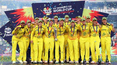 Australia celebrate winning the 2023 Women's T20 World Cup