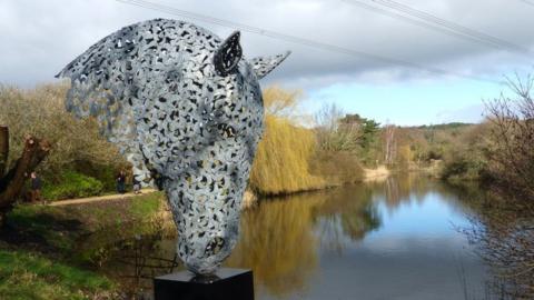 TUESDAY - Sculpture by the Lakes