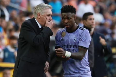 Carlo Ancelotti and Vinicius Jr