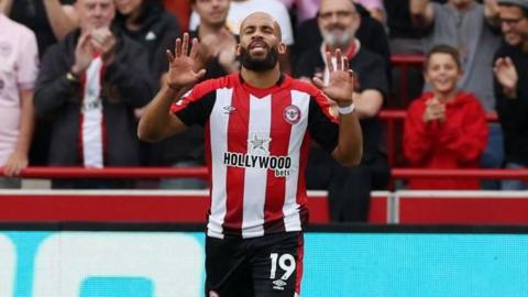 Bryan Mbeumo celebrating scoring his second for Brentford