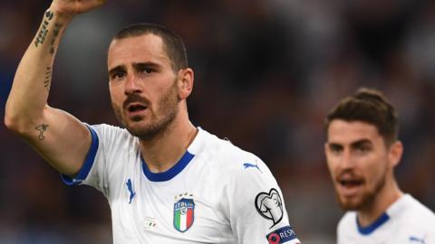 Italy players celebrate