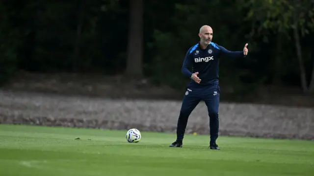 Head Coach Enzo Maresca of Chelsea during a training session