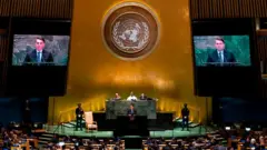 O presidente Jair Bolsonaro discursando na Assembleia Geral da ONU em 2019