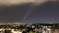 mísseis no céu de Israel