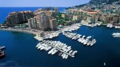 O porto de Monte Carlo, a capital de Mônaco 