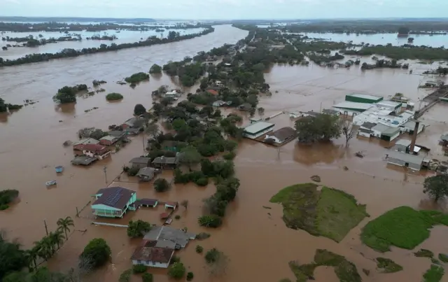 Cidade sob inundação