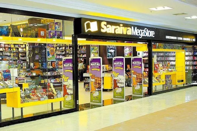 Fachada de megastore da rede de livrarias Saraiva