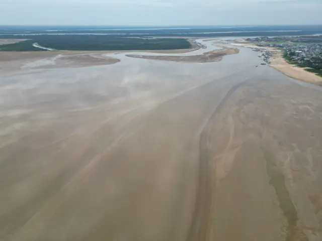 Leito do Lago de Tefé, no Amazonas