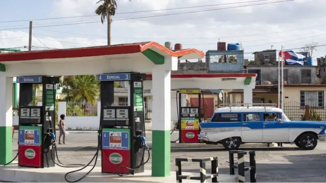 Posto de gasolina Cuba