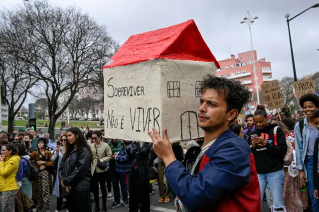 protesto contra os aluguéis altos em Lisboa