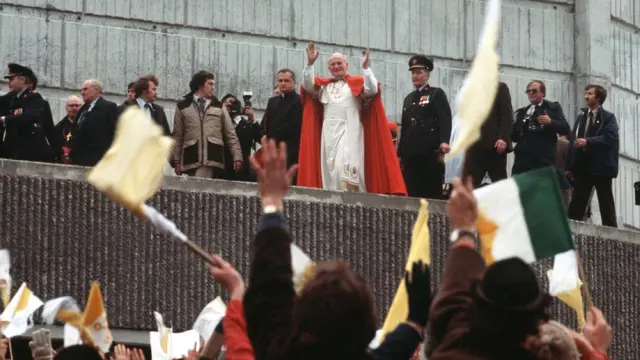 Papa João Paulo 2º em visita à Irlanda em 1979