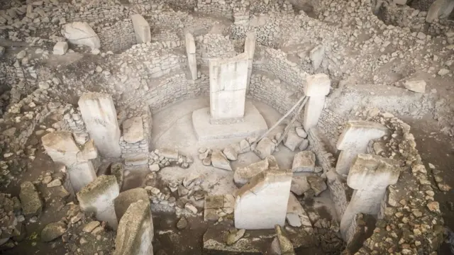 Göbekli Tepe, na Turquia.