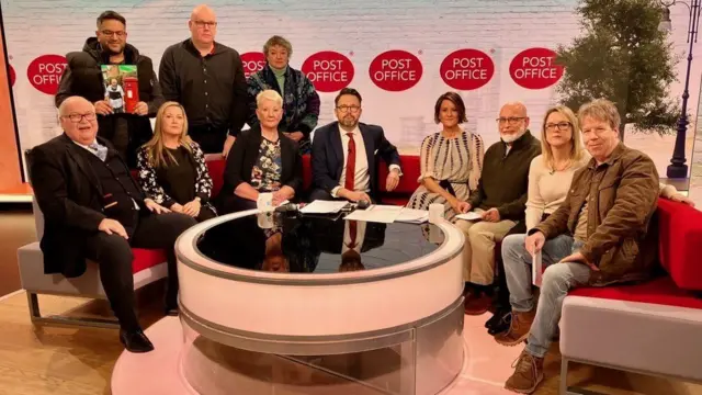 Vítimas do escândalo entrevistadas pela BBC