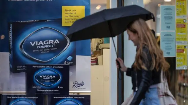 Propaganda do Viagra em farmácia no Reino Unido