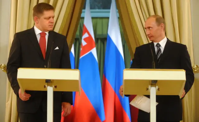 Robert Fico e Vladimir Putin