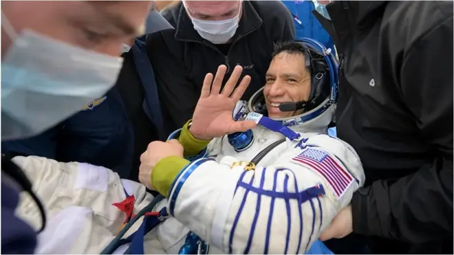 弗兰克·卢比奥以371天的时长创造了美国单次太空旅行最长纪录，但这对他的身体造成了影响（图片来源：Nasa/Getty Images）。