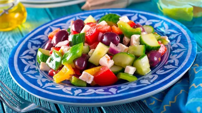 Salada grega colorida